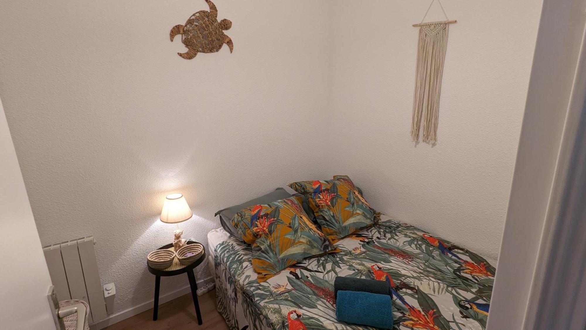 Maisonnette Kalis Calme Avec Climatisation Parking Jardin Cadre Campagne Plages A Pieds Bandol Exterior photo