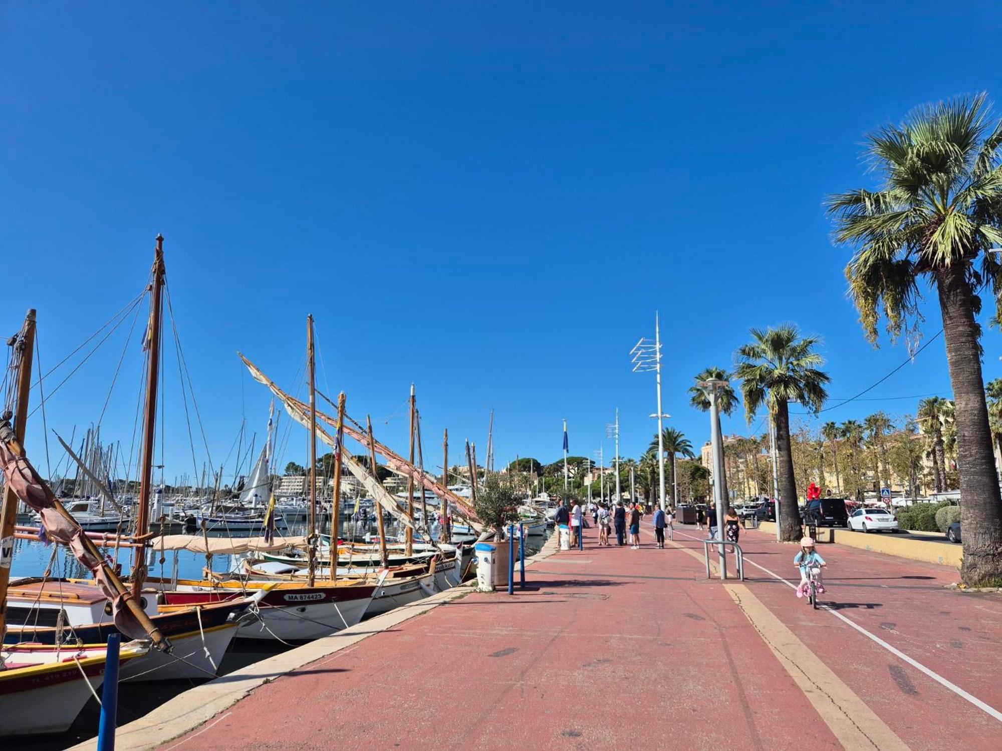 Maisonnette Kalis Calme Avec Climatisation Parking Jardin Cadre Campagne Plages A Pieds Bandol Exterior photo